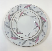 Load image into Gallery viewer, Feather-Pattern China Dinner Set