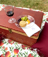 Load image into Gallery viewer, Elegant Picnic Set