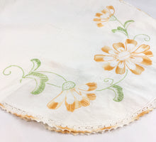 Load image into Gallery viewer, Orange Flower Embroidered Table Runner
