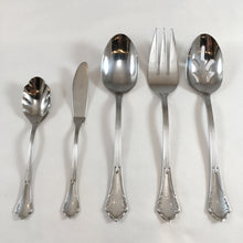 Load image into Gallery viewer, Flatware Set, Floral Pattern (Service for 12)
