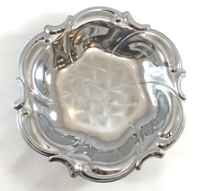 Load image into Gallery viewer, Stainless Silver Serving Platter

