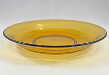 Load image into Gallery viewer, Yellow Verico Round Glass Platter
