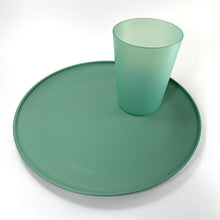 Load image into Gallery viewer, Green Plastic Dinner Plate
