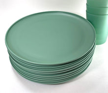 Load image into Gallery viewer, Green Plastic Dinner Plates 

