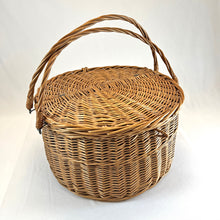 Load image into Gallery viewer, Round Wicker Picnic Basket
