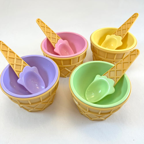 Plastic Ice Cream Cups and Spoons